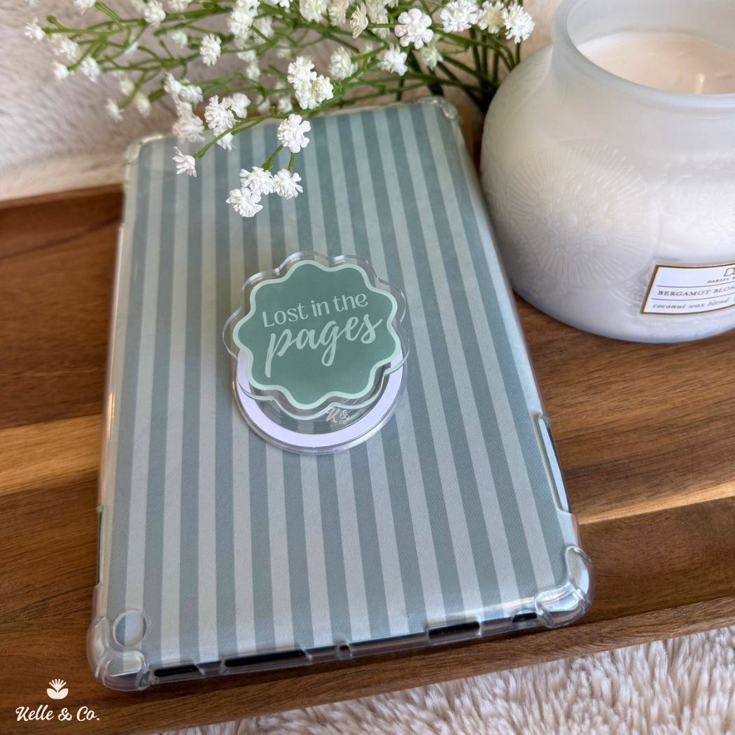 Kindle Grip - Lost in the Pages